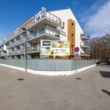 Apartament Z Widokiem Na Morze- Ustronie Apartments Nadmorski Luksus Apartamenty Ustronie Morskie Exterior foto