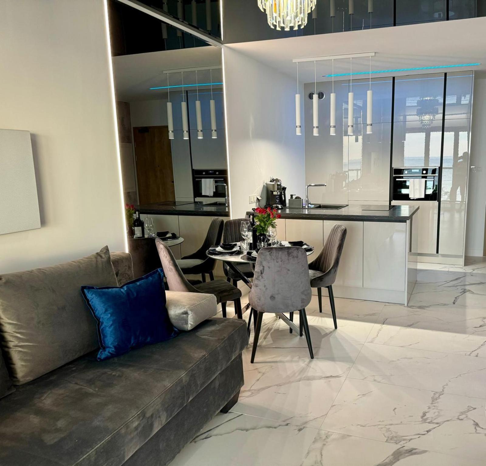 Apartment Z Widokiem Na Morze- Ustronie Nadmorski Luksus